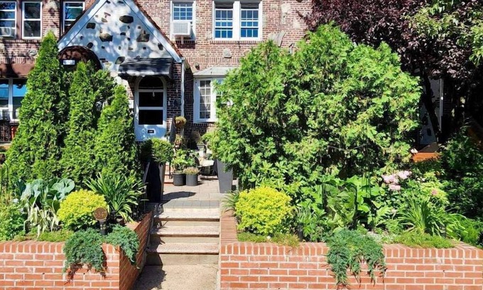 Queens Appartement | NYC Modern Queens 2 beds with patio parking fire pit bbq