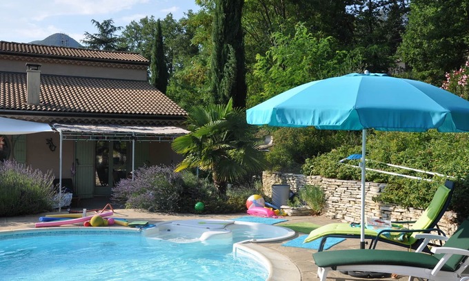 Nyons Villa | Nyons, villa de charme dans un écrin de verdure