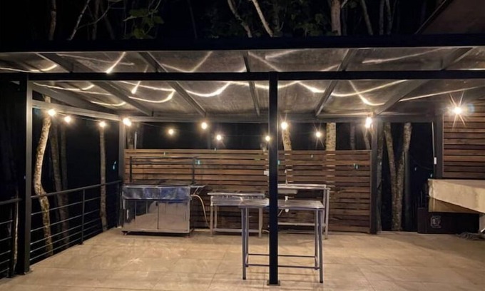 Darien Autre | Zen Oasis, complete farmhouse, enjoy in a group!