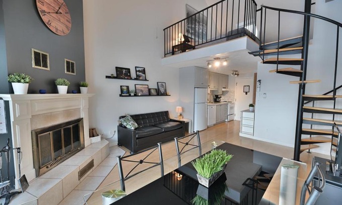 Magog Appartement | O'Berge du Village C304 - Bord de l'eau