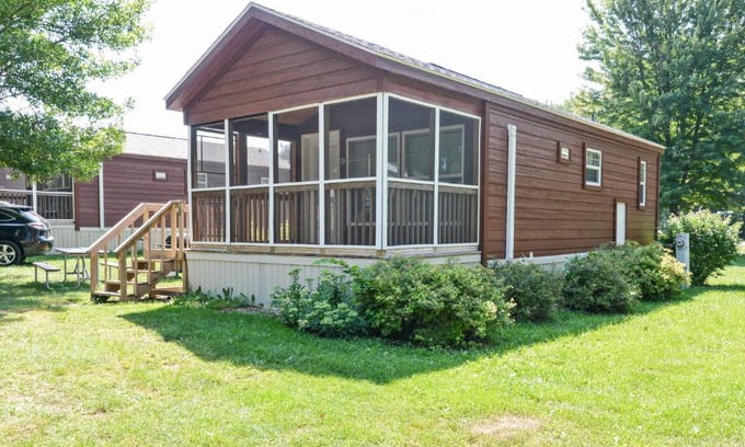 Amboy Maison | O'Connell's RV Campground Deluxe Park Model 38