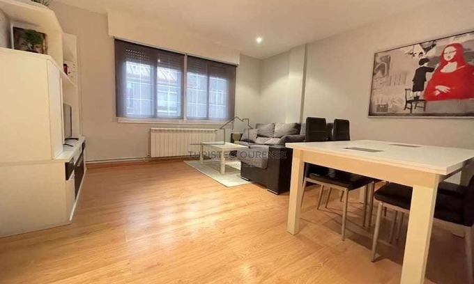 Ourense Appartement | O cuarto de abastos
