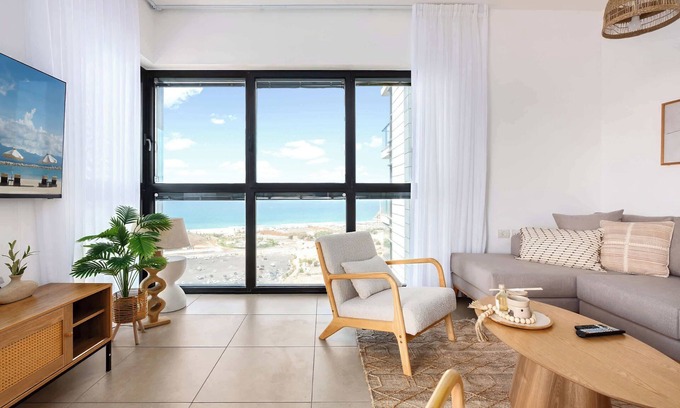Bat Yam Appartement | O&O Group- Family Getaway | Sea View & Parking