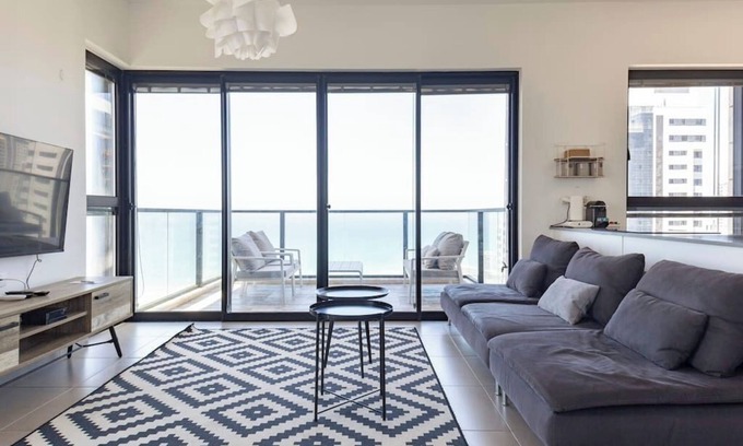 Bat Yam Appartement | Oַ&O Group- Luxury Apt Tower Best Sea View Bat Yam