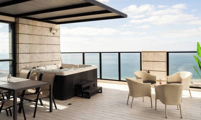 Bat Yam Appartement | Oַ&O Group- Luxury Penthouse Jacuzzi Sea 36 Floor