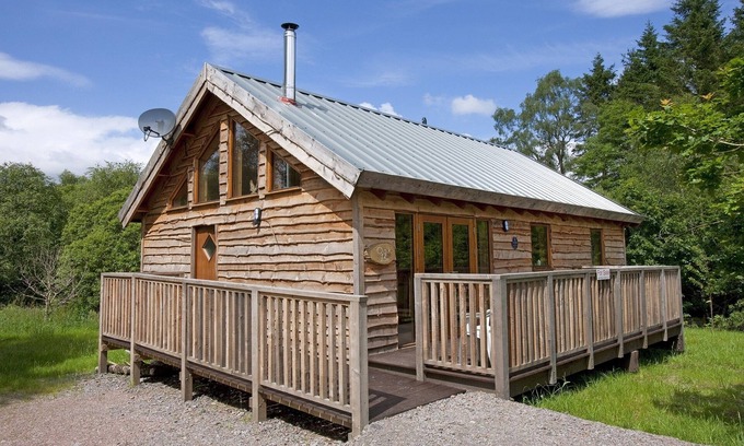 Taynuilt Cabine | OAK est une charmante cabane en rondins bien équipée avec bain à remous et poêle à bois
