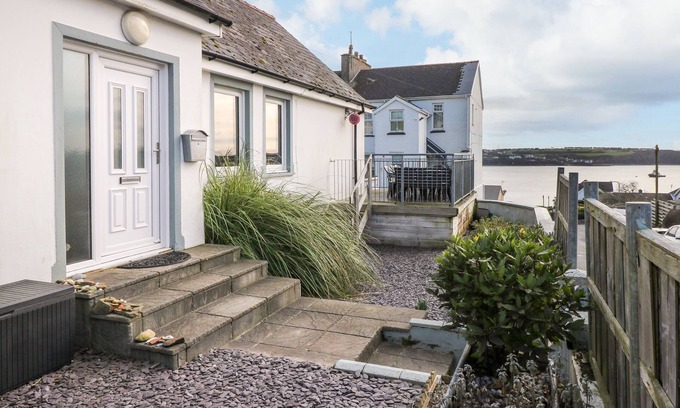 Llanstadwell Maison | OAKDENE, animaux acceptés, avec un jardin à Neyland, Ref 974469