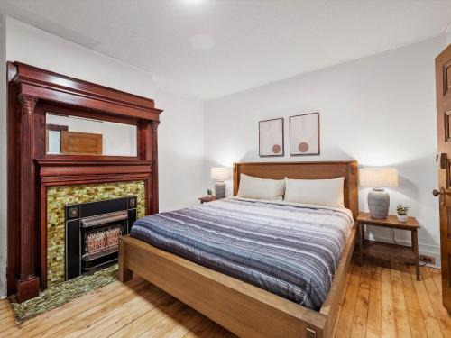 South Oakland Maison | Oakland, Pittsburgh !A Modern and Stylish Private Bedroom with Shared Bathroom