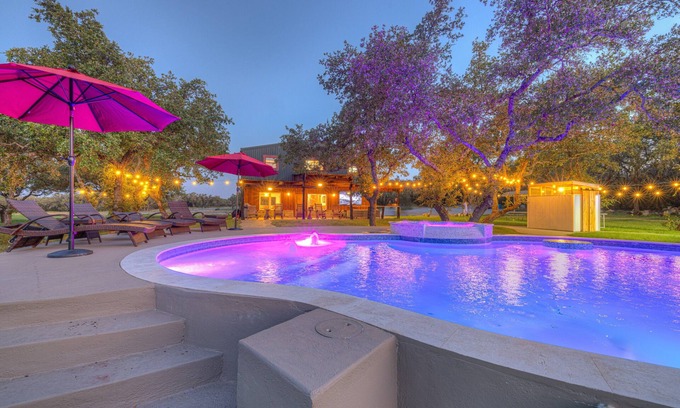 Johnson City Maison | Oakridge Ranch Pool+Hot-tub Pickleball Court