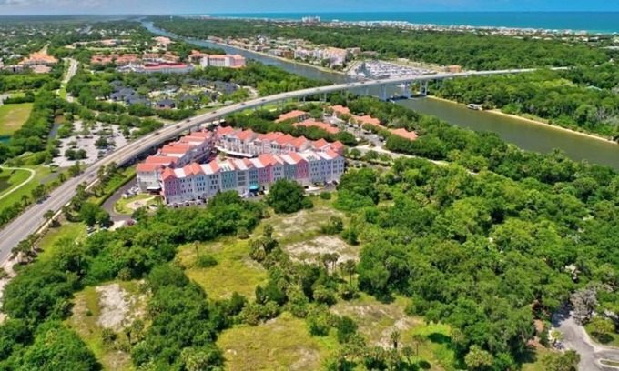 Palm Coast Copropriété | Oasis Cabana Duo Condo | European Village | Close To Beach