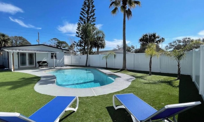 Port Orange Maison | Oasis House 3Bed+2Ba+Pool+Garage. Bikes welcome!