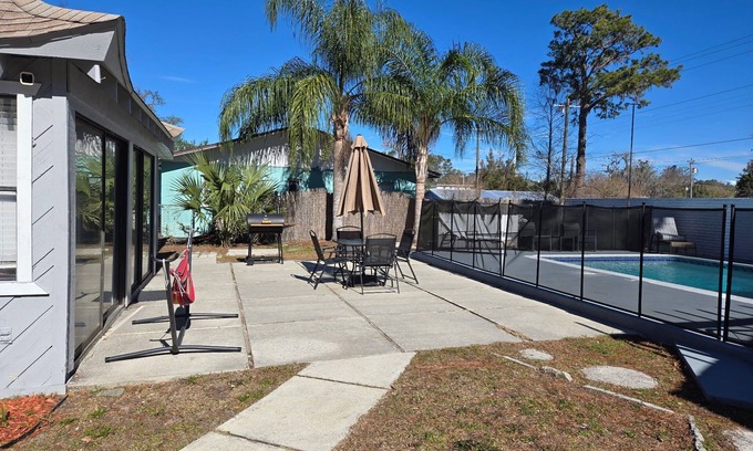 Lake City Maison | Oasis Paradise Retreat with POOL