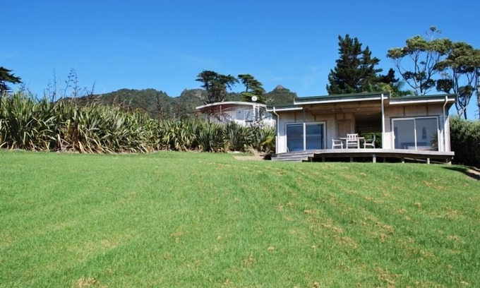 Whangarei Heads Maison | Ocean Beach Hideaway + Chalet
