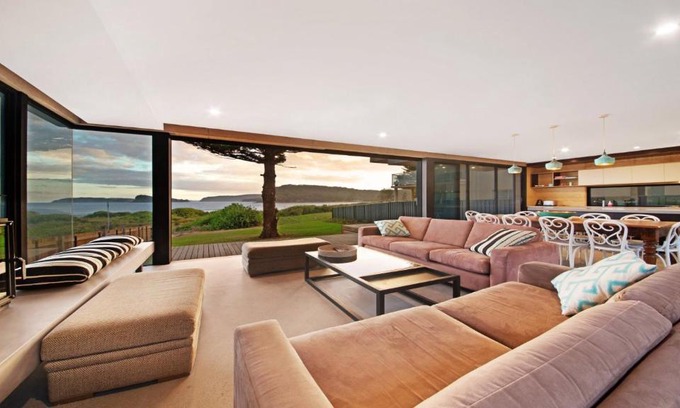 Umina Beach Maison | Ocean Beach Pavilion - Beachfront