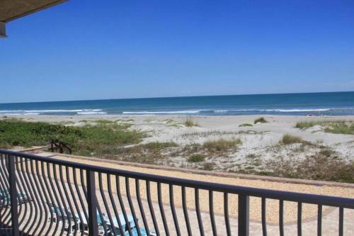 Crescent Beach Maison | Ocean Beach Villas Unit 302- Direct Oceanfront Condo!