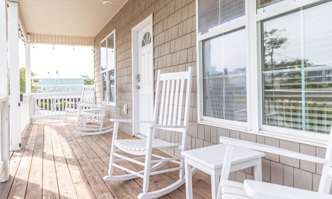 Wilmington Beach Maison | Ocean Breeze at CB - 0.2miles to the Beach!