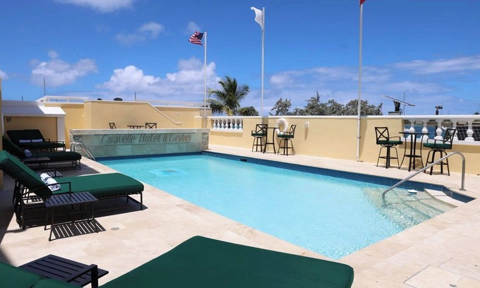 Christiansted Hôtel | Ocean Breeze Stay | 2 Rooms w/Queen Beds Near Marina, Pier & Dining