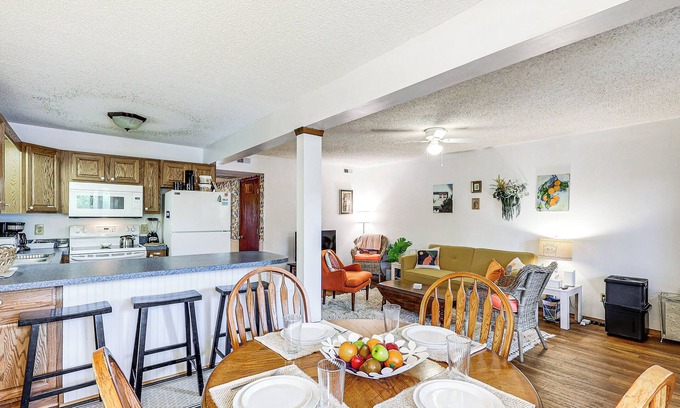 Caine Woods Copropriété | Ocean City Condo w/ Pool Access: Walk to Beach!
