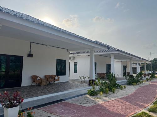 Penyabong Chalet De Ski | Ocean Cottage 1, Radiant Teluk Sari