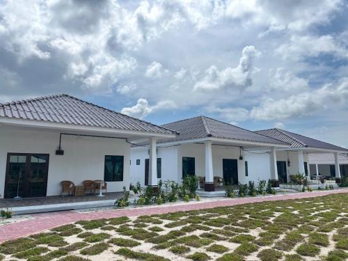 Penyabong Chalet De Ski | Ocean Cottage 2, Radiant Teluk Sari