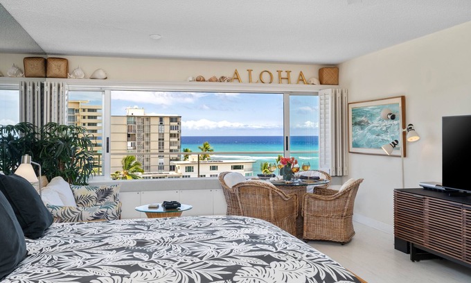 Diamond Head - Kapahulu - St. Louis Copropriété | Vue sur l'océan et Diamond Head depuis l'extrémité calme de Waikiki Beachfront!