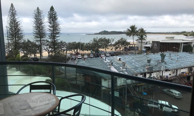 Sunshine Coast Appartement | Ocean Facing Mooloolaba Apartment Landmark Resort