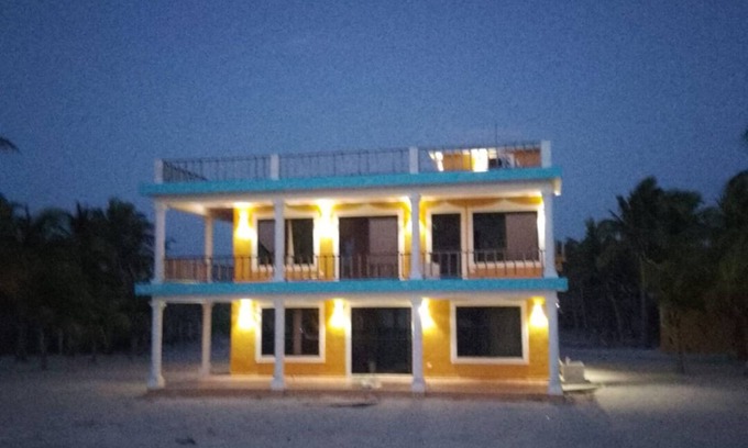 Celestun Maison | Beautiful, ocean front, 3-bedroom home with WiFi and AC in magical Celestún