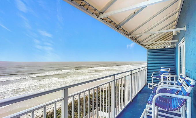 New Smyrna Beach Copropriété | Ocean Front Condo - Sea Turtle Penthouse Breathtaking View -Walk to Flagler Ave