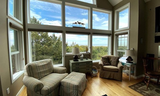Barnegat Light Appartement | OCEAN FRONT DUPLEX IN BARNEGAT LIGHT!