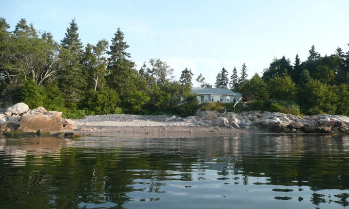 Milbridge Cottage | Maison face à l'océan avec deux plages privées - sur une péninsule - des vues spectaculaires!