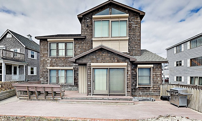 Wells Beach Maison | Ocean Front !! Magnifique maison neuve de 5 chambres à quelques pas du sable