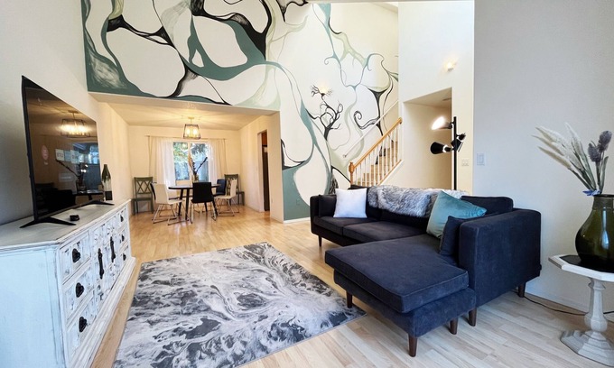 Metzger Maison | Ocean Inspired Artists Cove 4B in SW Portland