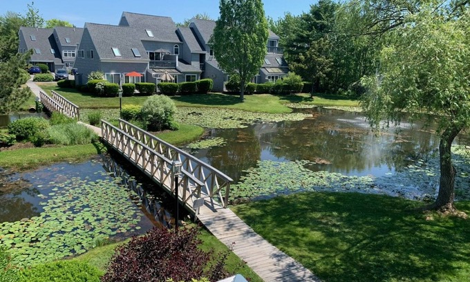 Ocean Park Maison | Ocean Park Meadows A/C, pickleball,pool,2 bed/2 bath/2 Flr condo-close to beach.