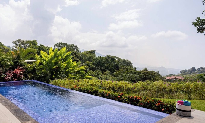 Savegre Maison | Ocean View 2-bdrm/2ba Casita with WiFi, AC between Manuel Antonio and Dominical