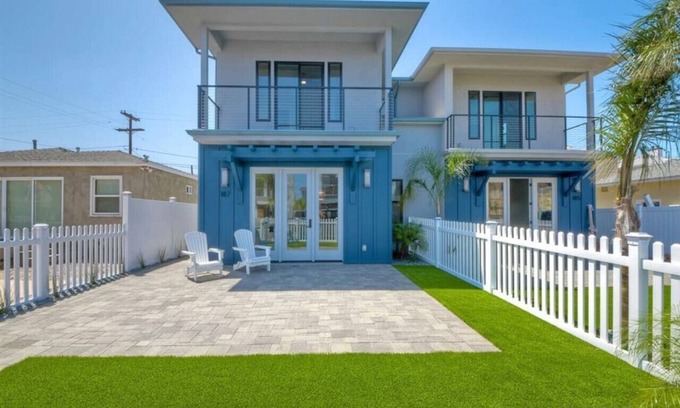 Imperial Beach Maison | Ocean view 3-Bedroom just steps from the sand