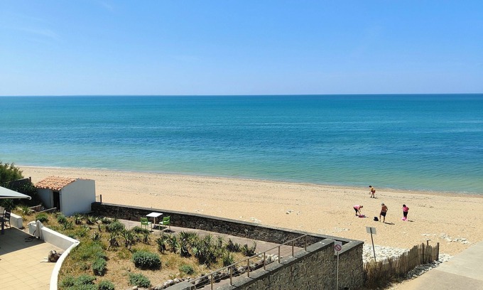 Longeville-sur-Mer Copropriété | Ocean view apartment for rent for 4 people with all comforts