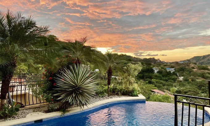 Coco Copropriété | Ocean View Condo With infinity pool