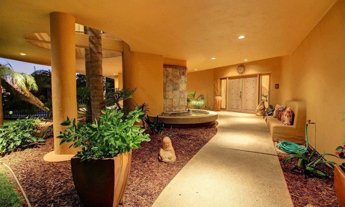 Mount Helix Maison | Ocean View! Mansion Magnificent Southwest inspired home featuring