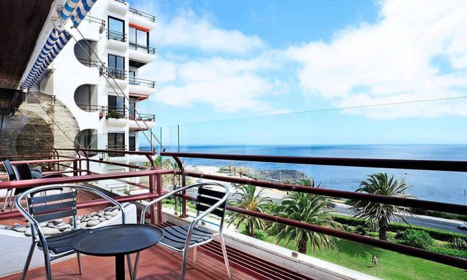 Cascais Appartement | Appartement 2BR à la plage avec vue sur la mer et la piscine, Sao Pedro EstoriL-CHECKINHOME