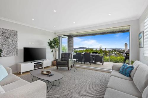 Kohimarama Maison | Ocean View Spacious 5BR Retreat for Families