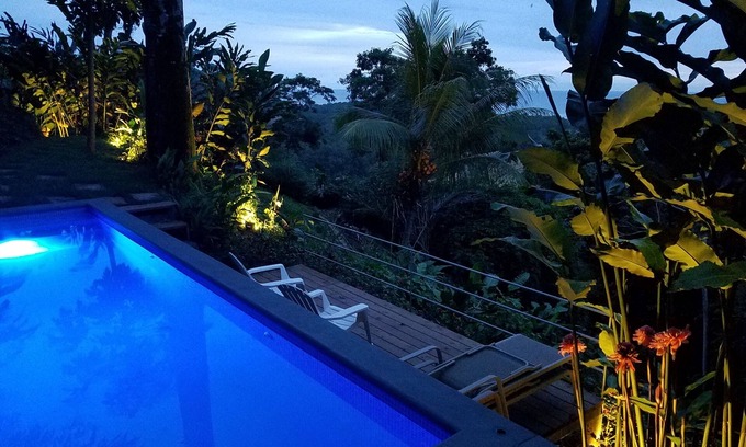 Dominical Villa | Villa Las Olas - Piscine privée, immense terrasse flottante, couchers de soleil directs sur l'océan!
