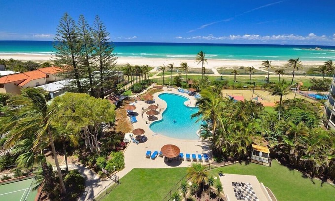 Palm Beach Appartement | Ocean View Waterfront Apartment Gold coast