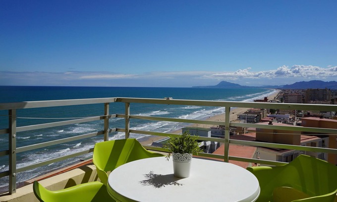 Plaza De La Costera Appartement | Appartement avec vues spectaculaires entre Valence et Benidorm