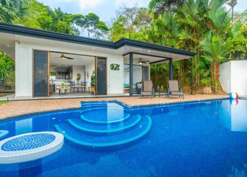 Ciudad Cortes Maison | Ocean Views-private-pool-easy Access-ojochal-gate