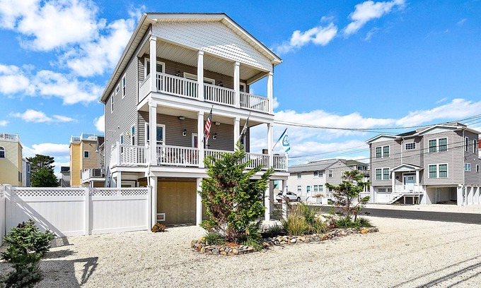 Holgate Maison | Ocean Views without Oceanfront Prices, just steps from the Beach with Lifeguards