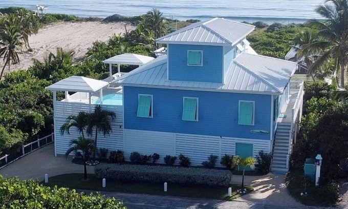 Hope Town Maison | PRENEZ UN BAHAMAS WAVE - BAIN 3BR / 2, PISCINE, VUE PANORAMIQUE SUR L'EAU ET CHARIOT DE GOLF *