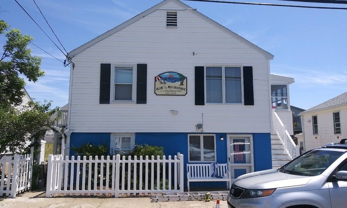 Salisbury Beach Appartement | Melo's Beach House - La vague de l'océan