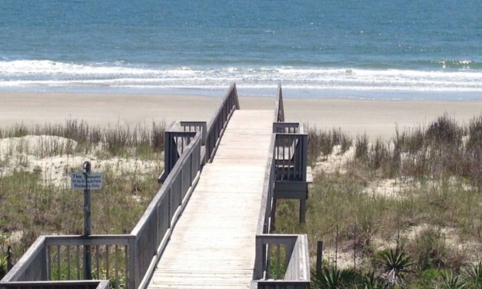 Murrells Inlet Copropriété | Oceanfront, 1st Floor, Gated, Private Family Beach See 5/5 star reviews