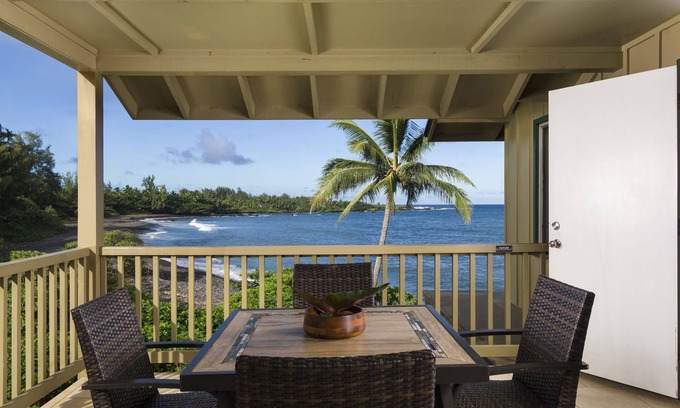 Hana Copropriété | Hana Kai Maui - Oceanfront "Nanu'alele" (Unit # 4) Upper Coin 100' Off eau