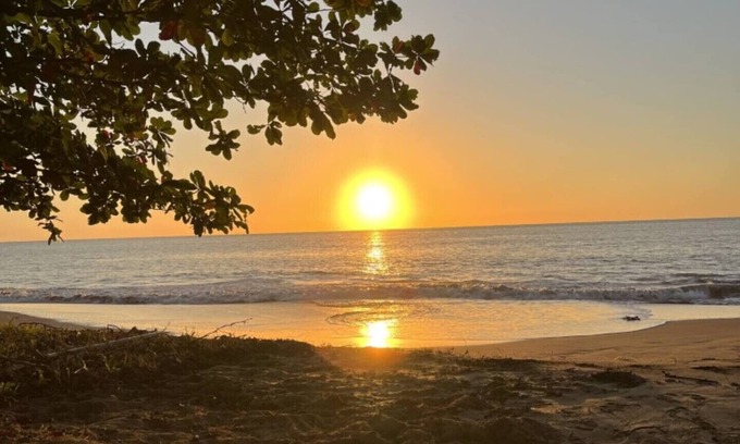Algarrobos Maison | Oceanfront 4BR w/ Terraces, BBQ & Sunset Views